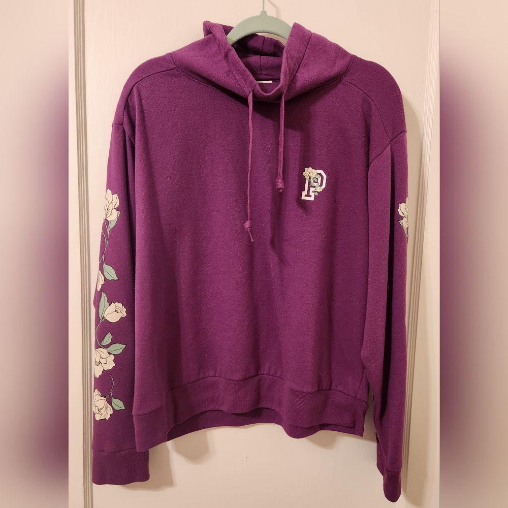 NWOT Size Large Victoria's Secret Pink Purple Everyday Crowl Neck SweatShirt